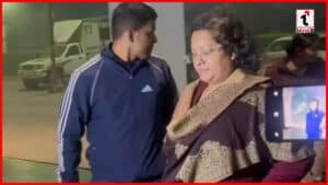 Chhattisgarh Liquor Scam: ईडी ने पूर्व सीएम की करीबी IAS अधिकारी सौम्या चौरसिया को किया गिरफ्तार