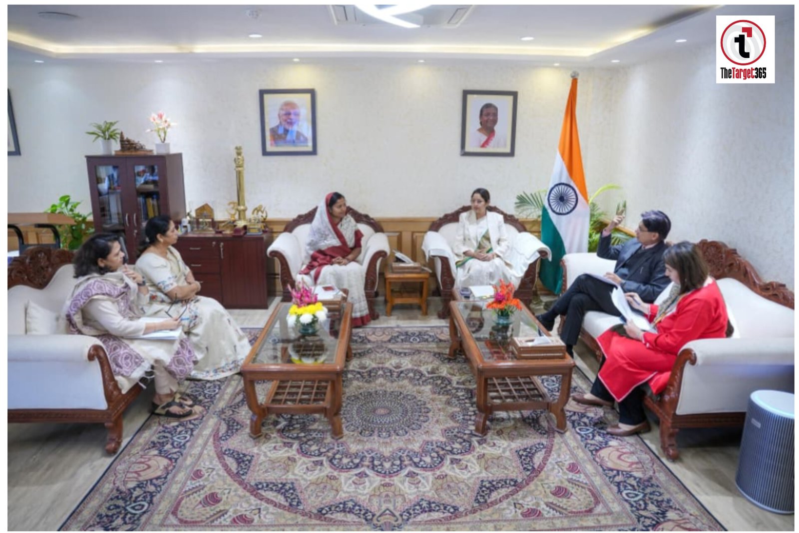 मंत्री लक्ष्मी राजवाड़े ने अन्नपूर्णा देवी से की मुलाकात, ‘महतारी गौरव वर्ष’ और महिला सशक्तिकरण पर केंद्र–राज्य समन्वय को मिला बल
