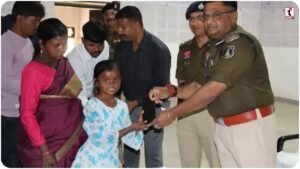 Surguja Police: सरगुजा पुलिस की बड़ी उपलब्धि, एक करोड़ के 525 गुम मोबाइल मालिकों को लौटाए