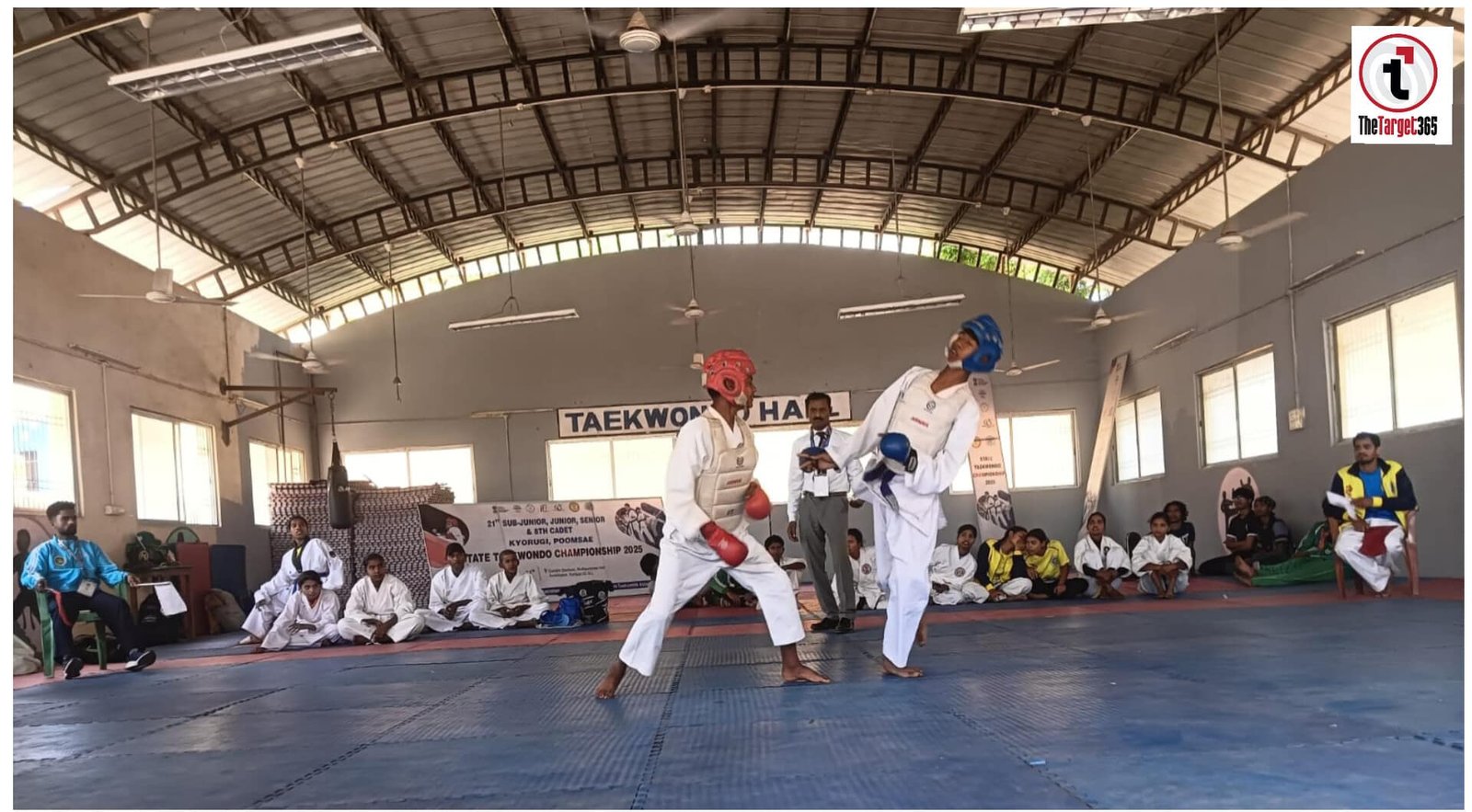 Surguja Olympics 2026 : दूसरे दिन खिलाड़ियों ने दिखाया दमखम, समापन समारोह में बाईचुंग भूटिया होंगे शामिल