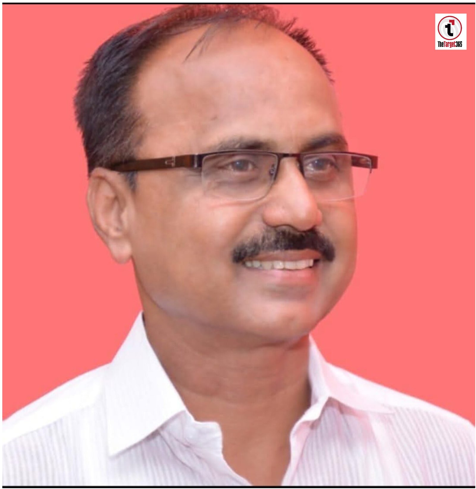 Ambikapur: स्वरंग किड्स एकेडमी पर कार्रवाई के खिलाफ ‘हल्ला बोल’, विरोध में उतरे सामाजिक कार्यकर्ता कैलाश मिश्रा