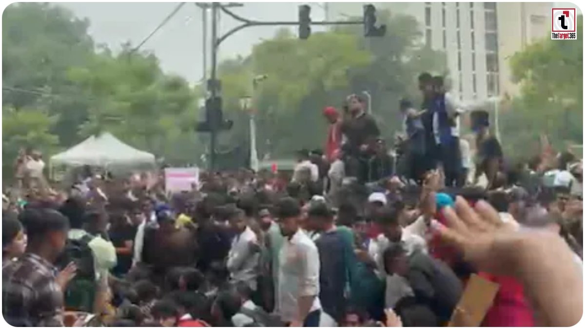 CJP Parliament March