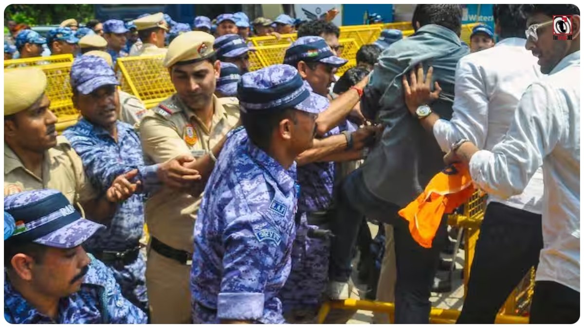 CJP Protest Lathi Charge