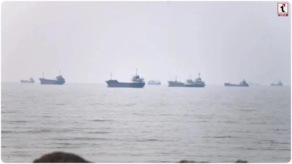 Hormuz Strait : होर्मुज में कितने भारतीय जहाज मौजूद, 140 नाविक फंसे; एक की मौत, एक अब भी लापता