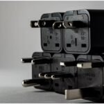 Smart Plug Safety Tips: एक छोटी गलती से बढ़ सकता है शॉर्ट सर्किट का खतरा, जानिए बचाव के तरीके