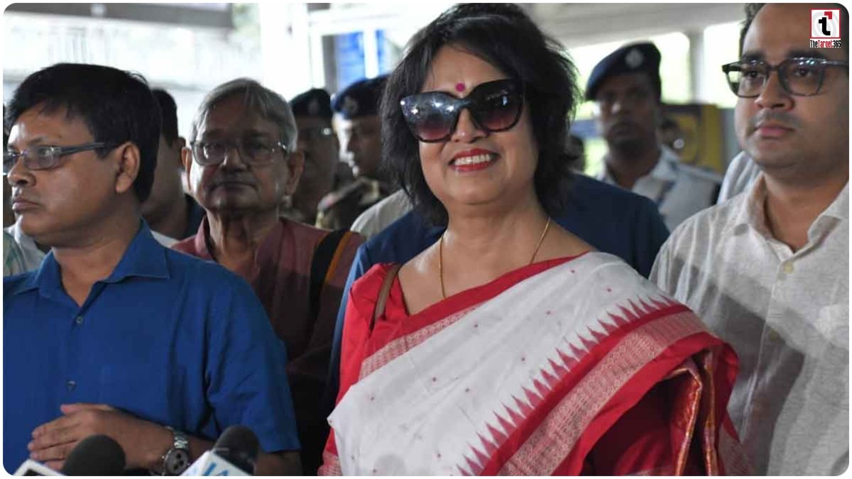 Taslima Nasreen Return