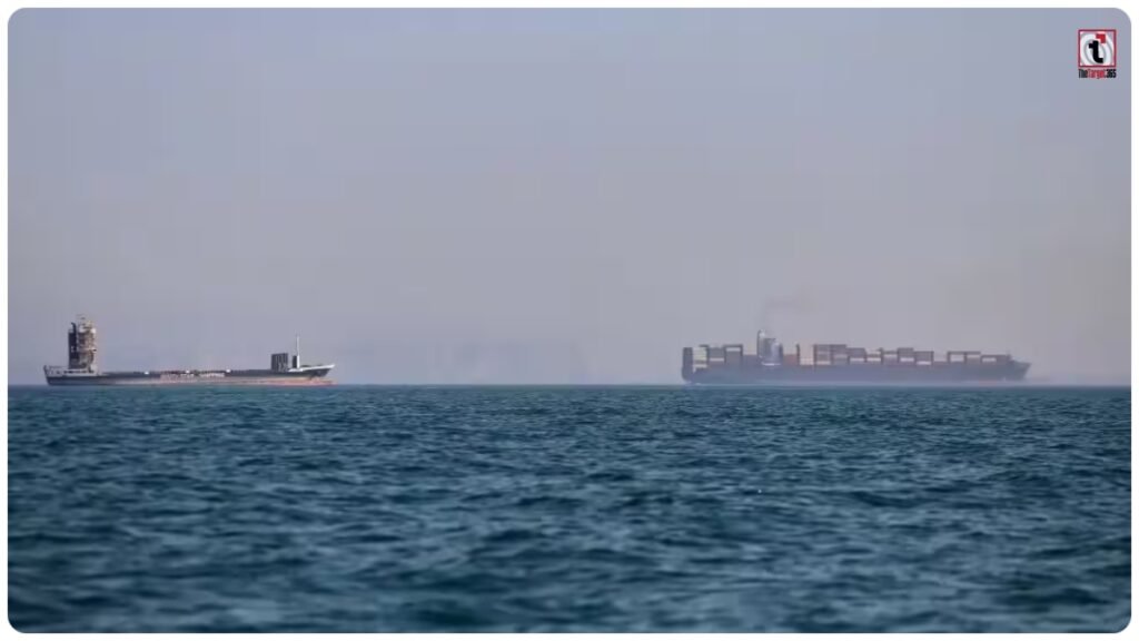 Hormuz Crisis: ईरान ने होर्मुज खोलने के लिए रखीं नई शर्तें, UAE जहाज पर मिसाइल हमले का दावा