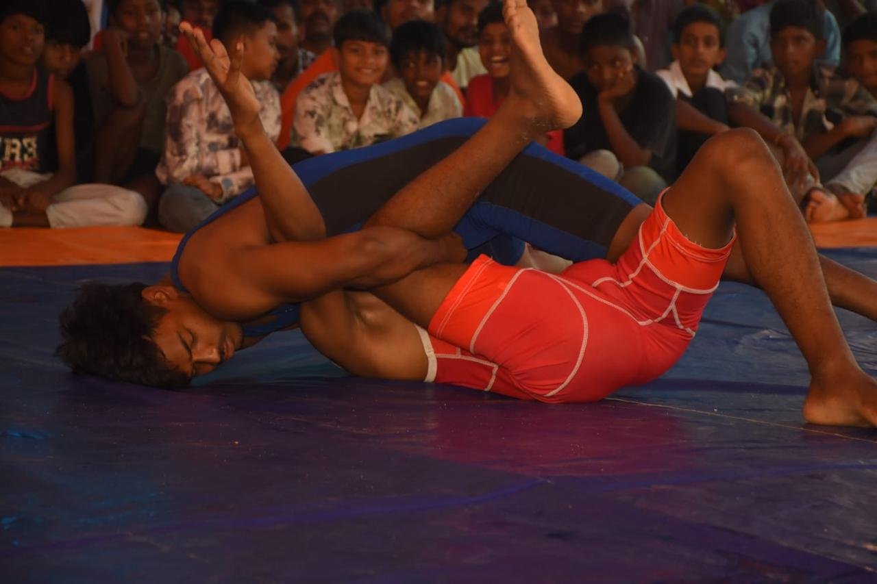 Dangal Wrestling Competition : झमाझम बारिश के बीच दंगल का रोमांच, अवनीश पांडेय बने सरगुजा केसरी 3 TheTarget365 – देश-दुनिया की हर खबर