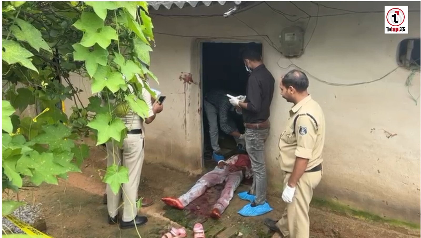 Ambikapur News : अंबिकापुर में लिव-इन रिलेशनशिप में युवक की संदिग्ध मौत, प्रेमिका ने भी काटा गला