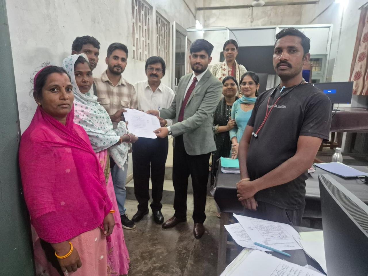 National Lok Adalat : तीन हजार से अधिक लंबित प्रकरणों का निराकरण, 22.50 लाख रुपये के मुआवजे पर हुआ समझौता 2 TheTarget365 – देश-दुनिया की हर खबर