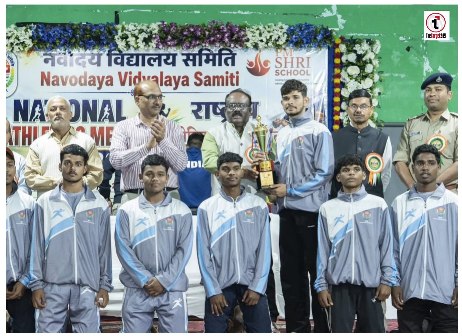 Ambikapur News : 100-200 मीटर में सोना, रिले में रजत; ‘सर्वश्रेष्ठ एथलीट’ बनकर चंद्रशेखर ने बढ़ाया सरगुजा का मान