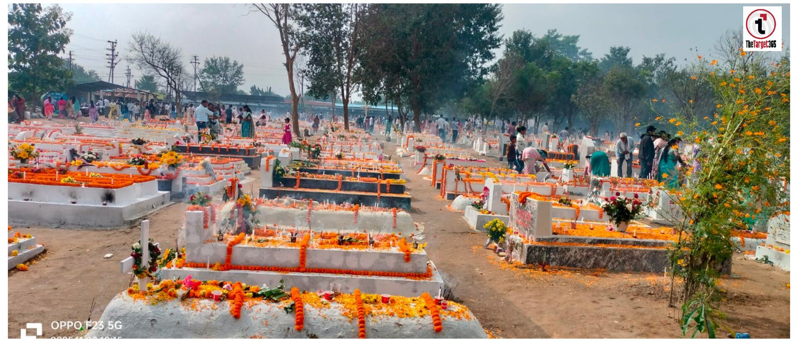 Cemetery Dispute Ambikapur : कब्रिस्तान में दूसरे समुदाय के शव दफनाने को लेकर विवाद, रोमन कैथोलिक समुदाय ने कलेक्टर से की जांच की मांग