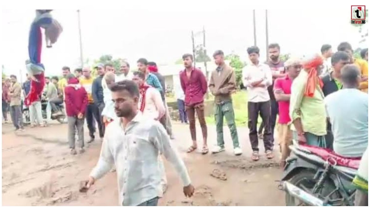 Mandla Ganesh Pandal Accident