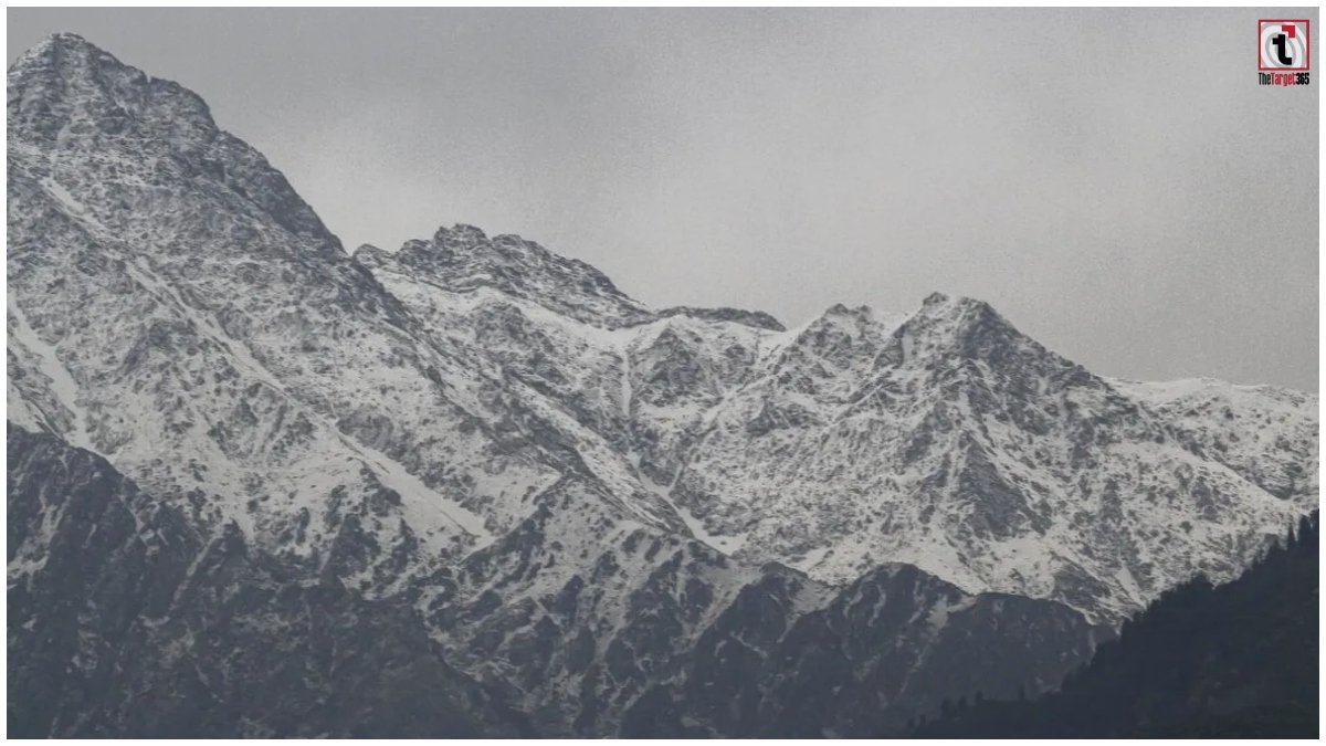 Nepal Avalanche: तिब्बत सीमा के पास हिमलुंग हिमाल में हिमस्खलन, 10 लोग लापता
