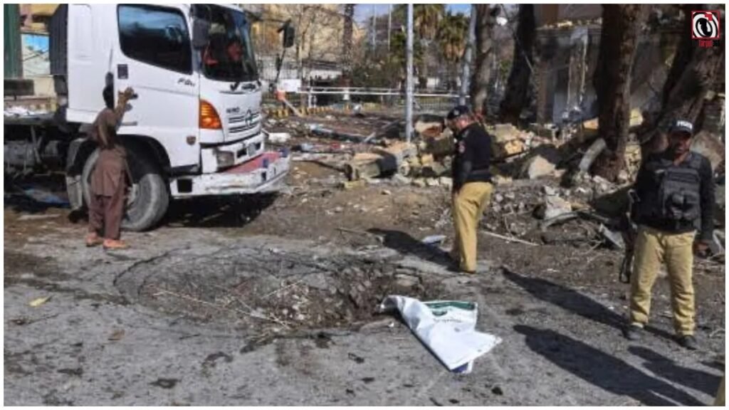 Pakistan Bomb Blast: खैबर पख्तूनख्वा में पुलिस चेकपोस्ट पर धमाका, 11 की मौत और 20 घायल