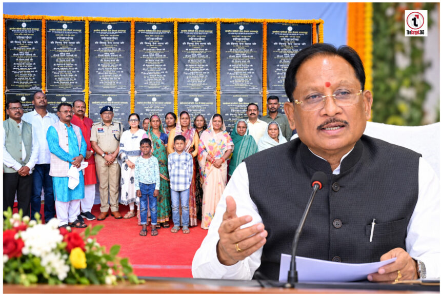 Development Boost : सीएम विष्णुदेव साय ने बलरामपुर को ₹202 करोड़ की दी सौगात, लरंग साय की प्रतिमा का अनावरण