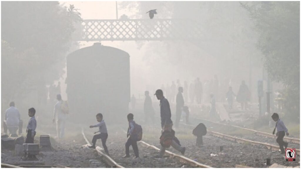 Lahore Air Pollution: लाहौर बना दुनिया का सबसे प्रदूषित शहर, AQI 410 पहुंचा, दिल्ली की हवा भी जहरीली