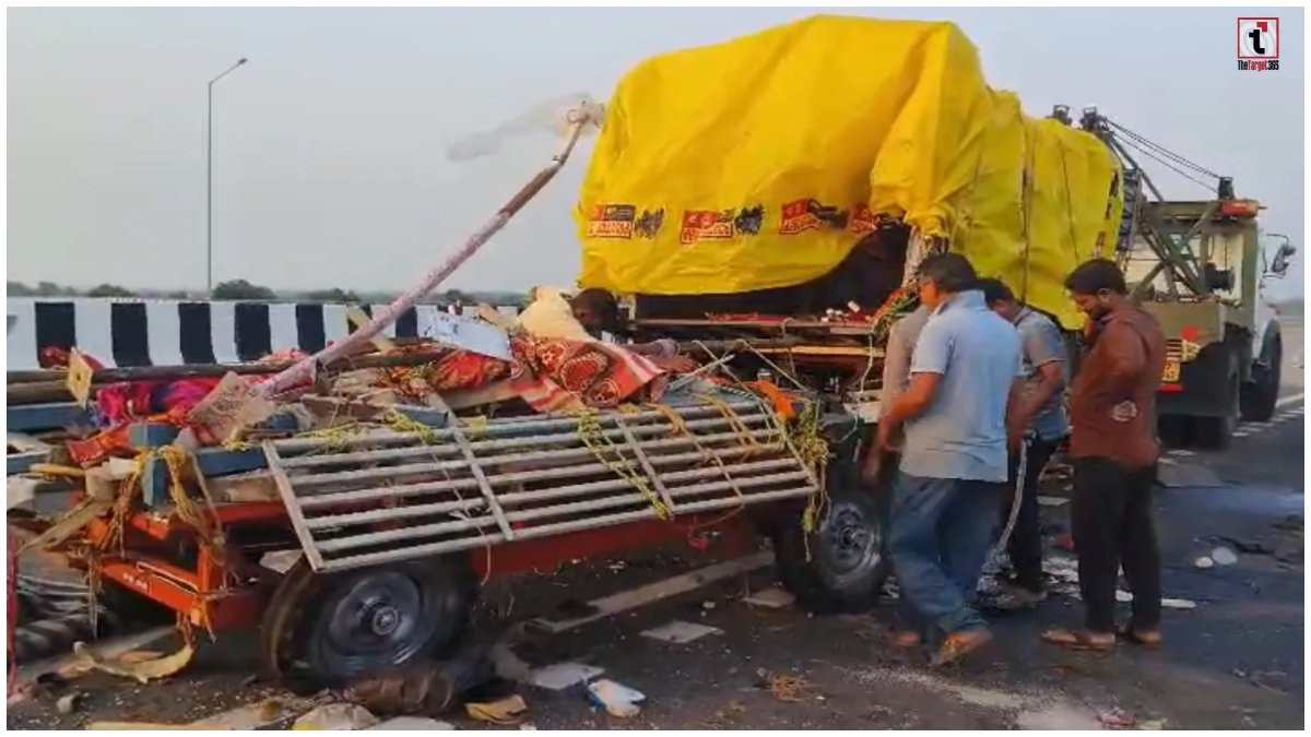 Maharashtra Road Accident