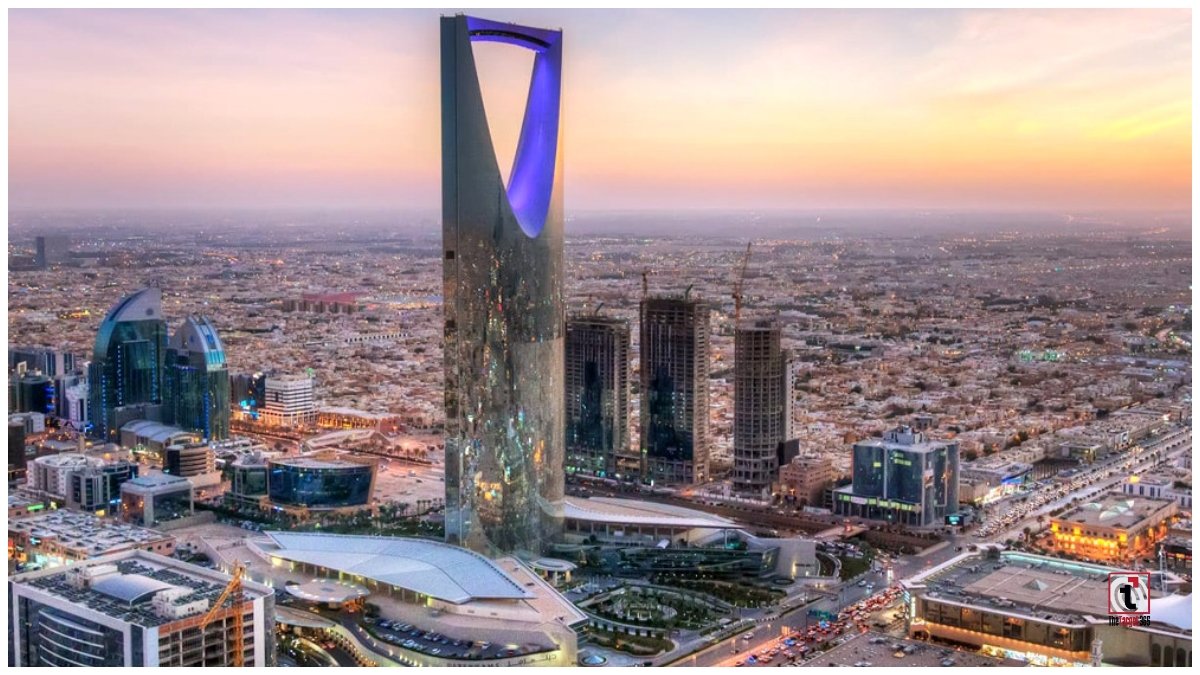 Riyadh Kingdom Centre Offices Closed