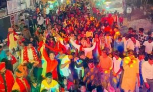 मां दुर्गे की प्रतिमा के विसर्जन कार्यक्रम में जमकर झूमे श्रद्धालु