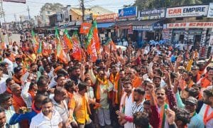 कार्यकर्ताओं के लाव लश्कर के साथ सरगुजा भाजपा के तीनों प्रत्याशियों ने दाखिल किया नामांकन