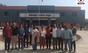 लैब टेक्निशियन को मलेरिया अधिकारी का प्रभार देने पर बवाल: चिकित्सकों ने कमिश्नर को सौंपा शिकायत पत्र