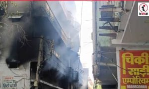 Ambikapur Fire News : 20 घंटे की कड़ी मशक्कत के बाद गोदाम की आग पर काबू, करोड़ों की संपत्ति खाक
