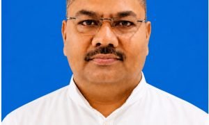 Ambikapur News : 10 माह से बिना उपस्थिति वेतन आहरण का आरोप, जांच की मांग