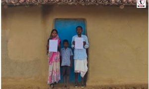 Social Exclusion : भाजपा नेता ने महिला सरपंच को मंच पर पहनाया माला, अब सरपंच परिवार का सामाजिक बहिष्कार! थाने पहुंचा मामला